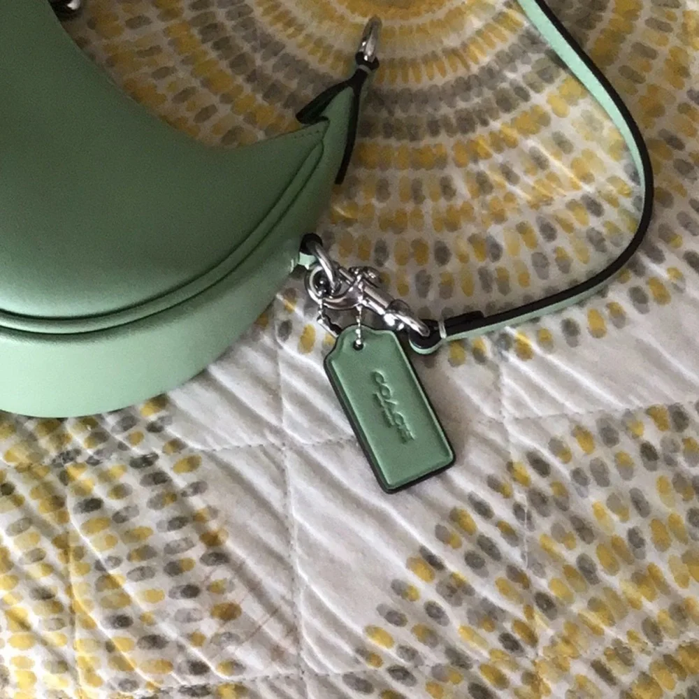 COPY - ⚡️FLASH SALE⚡️Coach Pale Pistachio / Silver Jonie Bag & Id Card Case - Picture 5 of 15